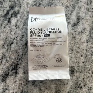 it cosmetics. Cc+ veil beauty fluid foundation refill. Color light